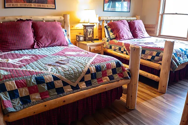 bedroom on the main level with 2 queen size beds
